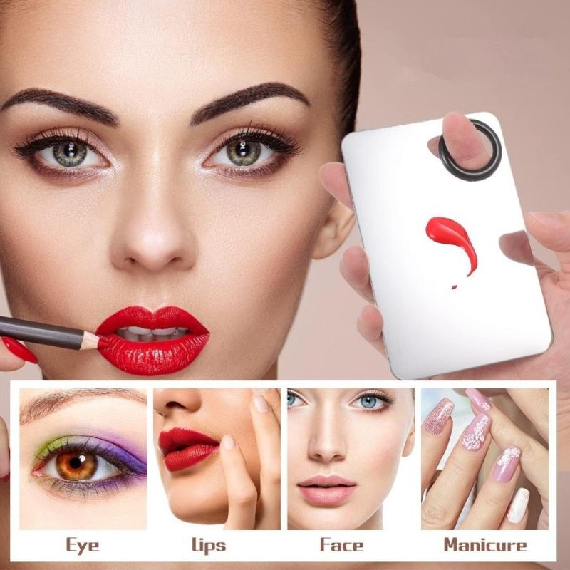 แปรงแต่งหน้า 4 ชิ้น พร้อมพาเลต - Beauty Makeup Eyeshadow Palette บทวิจารณ์และราคา